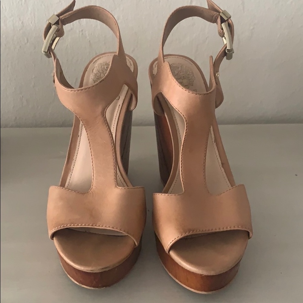Vince Camuto nude leather wedges